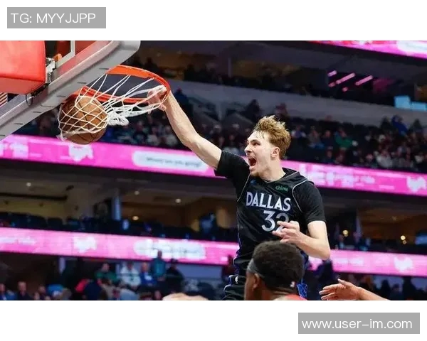 弗拉格18岁创历史成NBA首位单场40分球员超越勒布朗成就辉煌