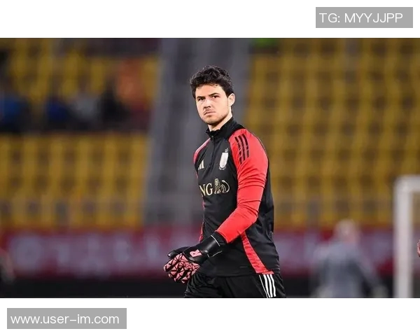 凌晨1点的坚持曼联门将拉门斯被曝加练锻炼不懈怠 凌晨1点的坚持曼联门将拉门斯被曝加练锻炼不懈怠