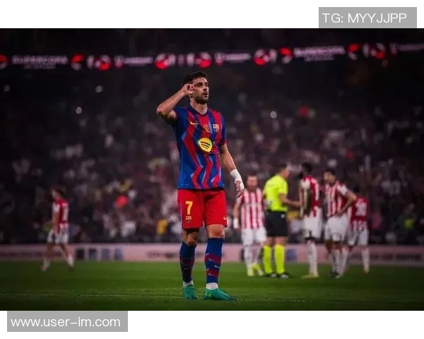 巴萨今日训练吸引众星参与巴尔德埃里克伯纳尔什琴斯尼齐聚一堂 巴萨今日训练吸引众星参与巴尔德埃里克伯纳尔什琴斯尼齐聚一堂