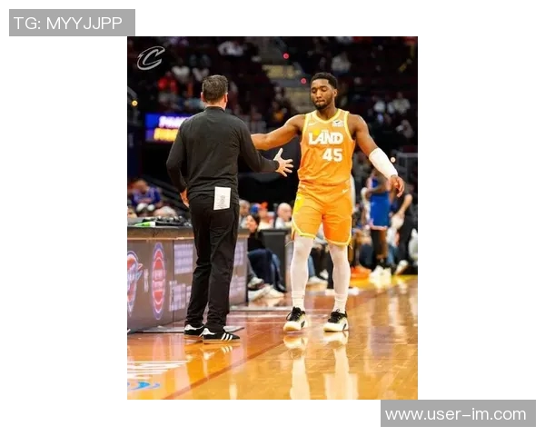 焦点对决骑士与尼克斯首发阵容解析哈登米切尔迎战布伦森唐斯 焦点对决骑士与尼克斯首发阵容解析哈登米切尔迎战布伦森唐斯