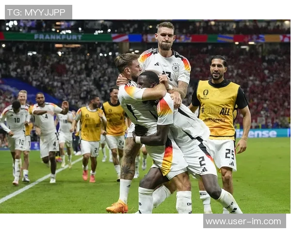 助教巧妙记录对手习惯萨福诺夫连扑四点展现实力